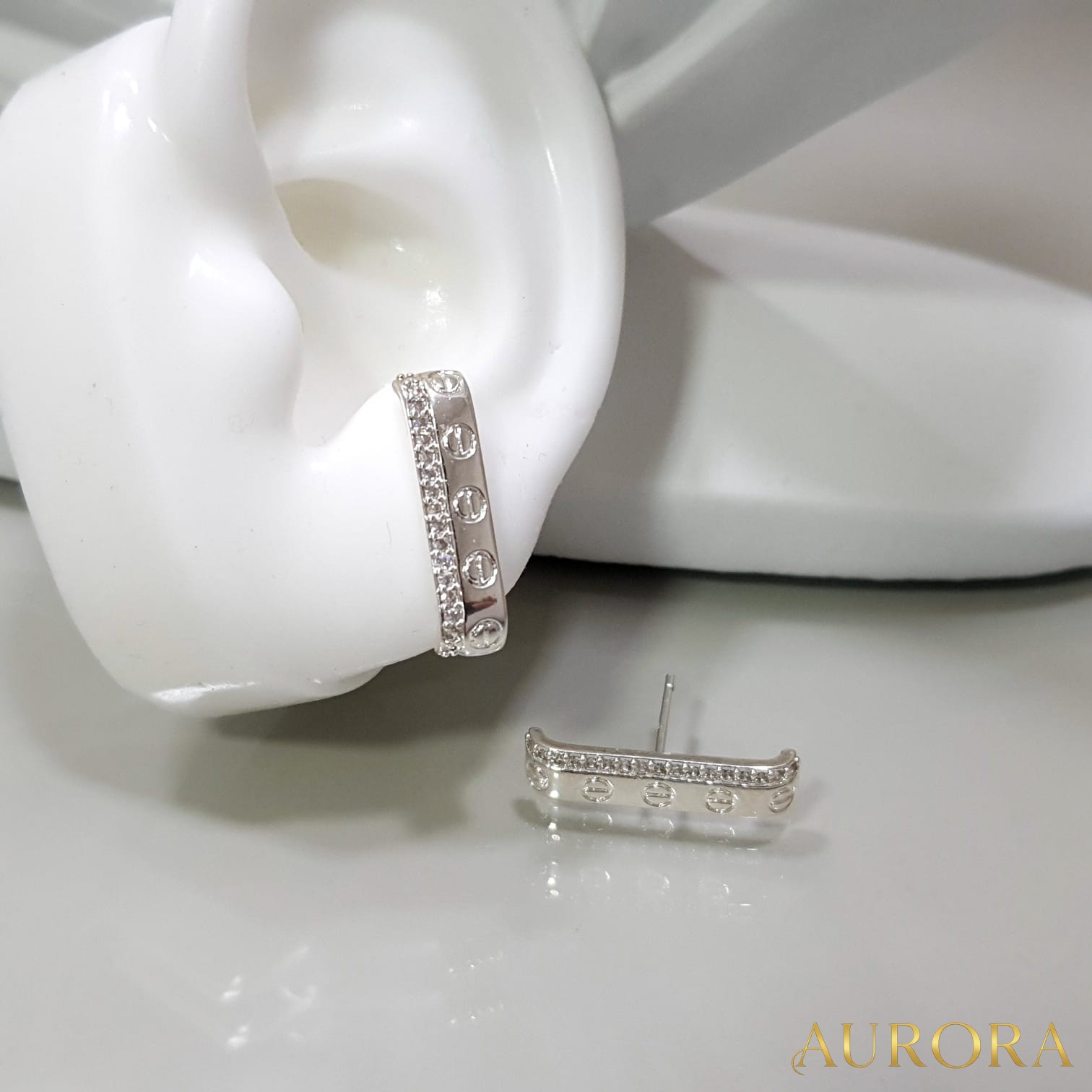 EAR Hook Inspiração Cravejado
